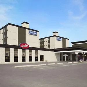 Отель Travelodge By Wyndham West