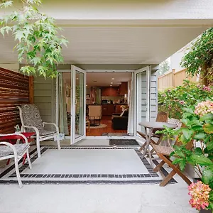 West Side 1br Dunbar Garden Canada