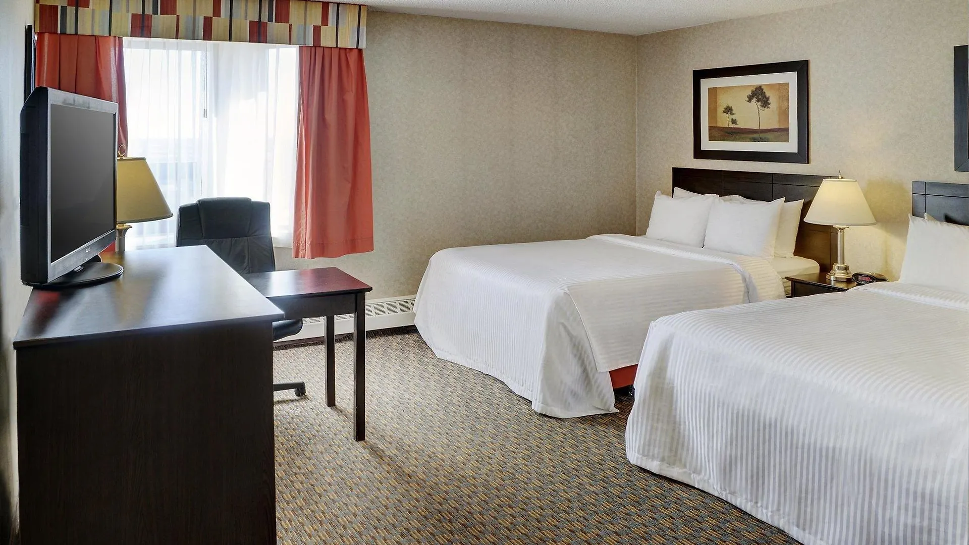 Radisson Hotel & Conference Centre Edmonton 3*,